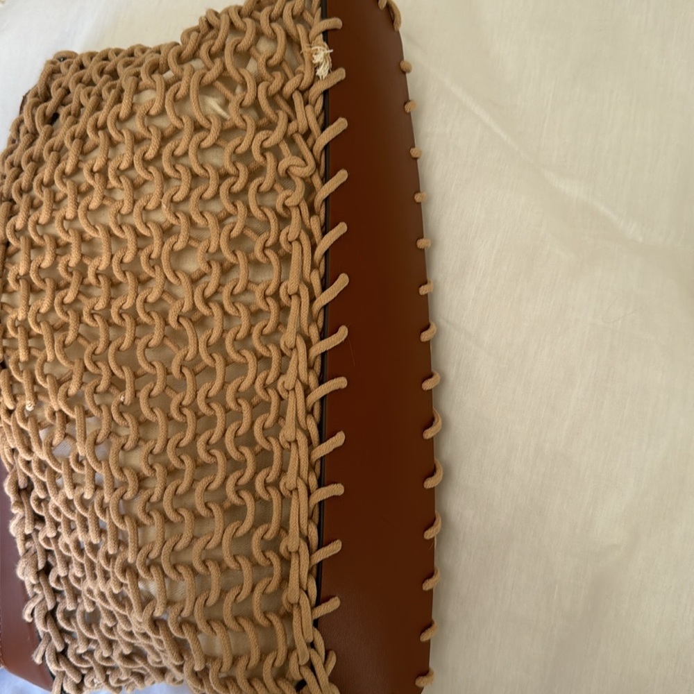 Zara clutch - Picture 3 of 5